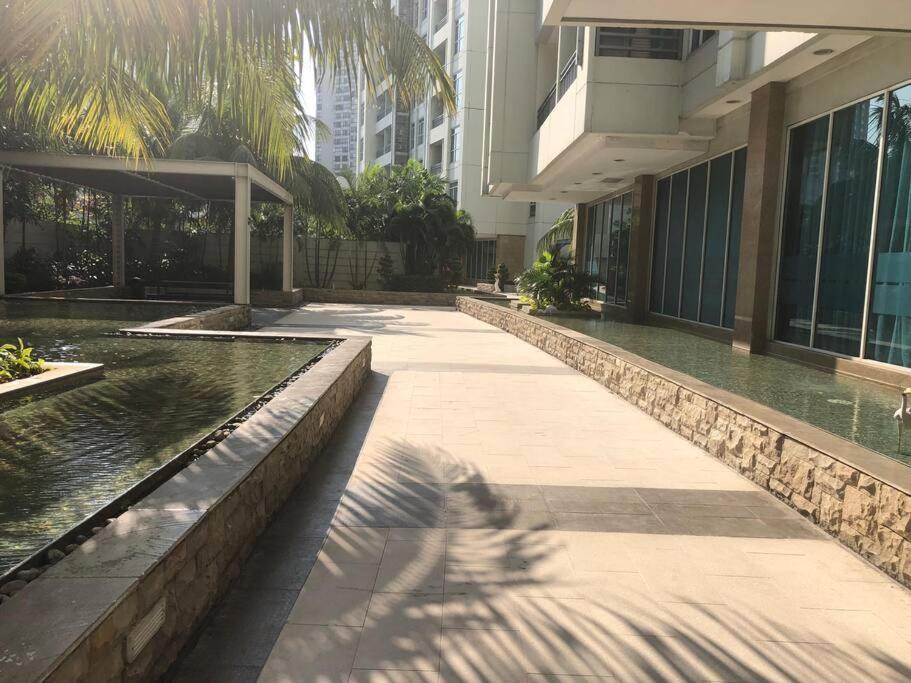 Central Park Residences Jakarta Bagian luar foto